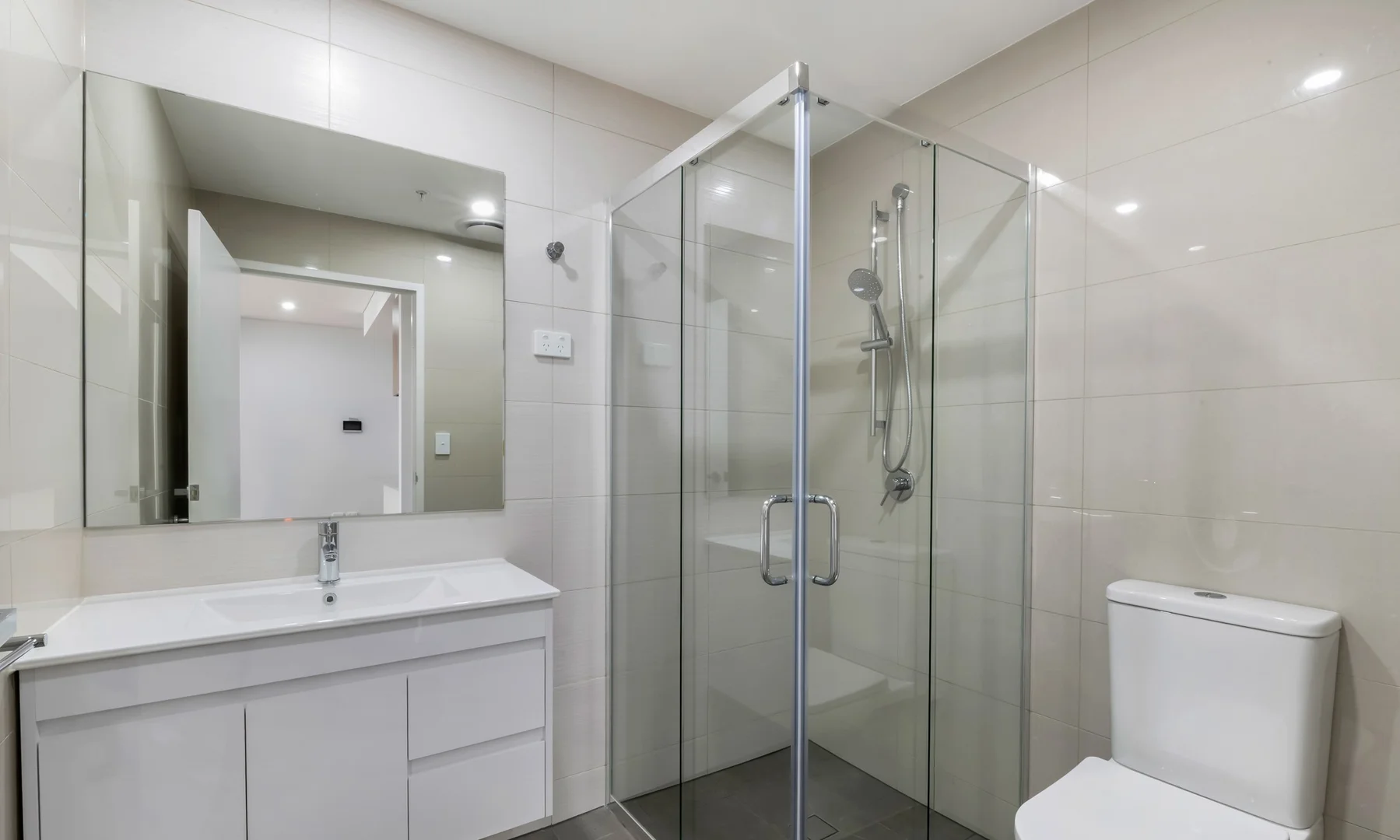 Additional image 6 of 102/127 Great Western Hwy, Mays Hill NSW 2145