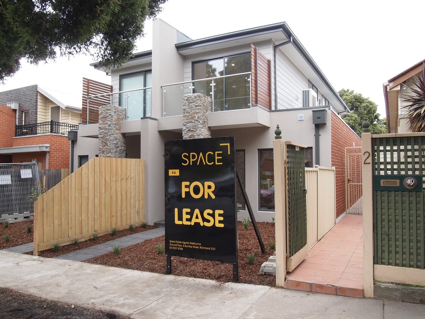 3 bedrooms Townhouse in 4A Showers Street PRESTON VIC, 3072