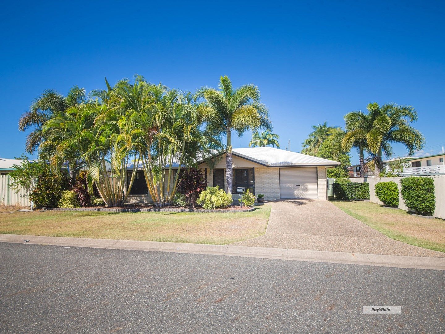 4 Mungarra Drive, Kawana QLD 4701, Image 0