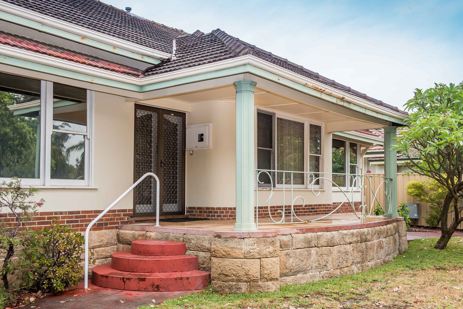 71 Lockhart Street, Com Property History & Address Research Domain