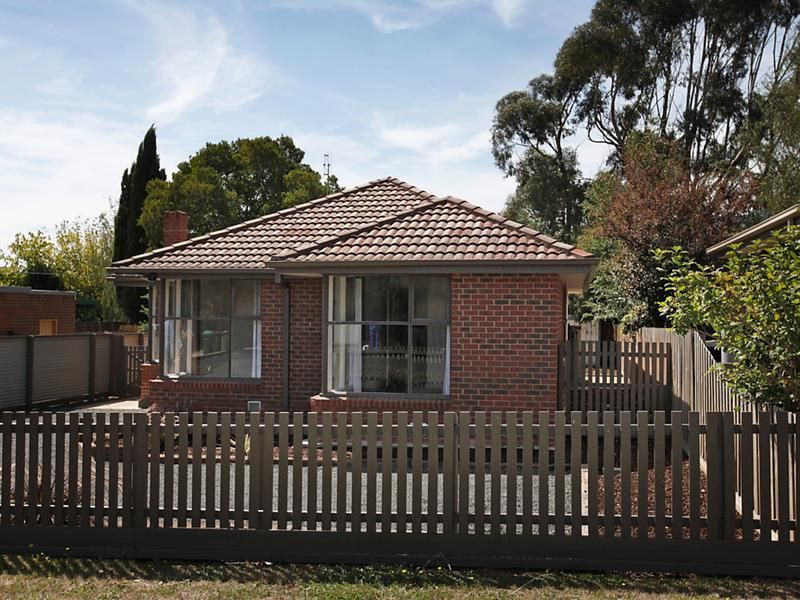 36 Morris Rd, Woodend VIC 3442, Image 0