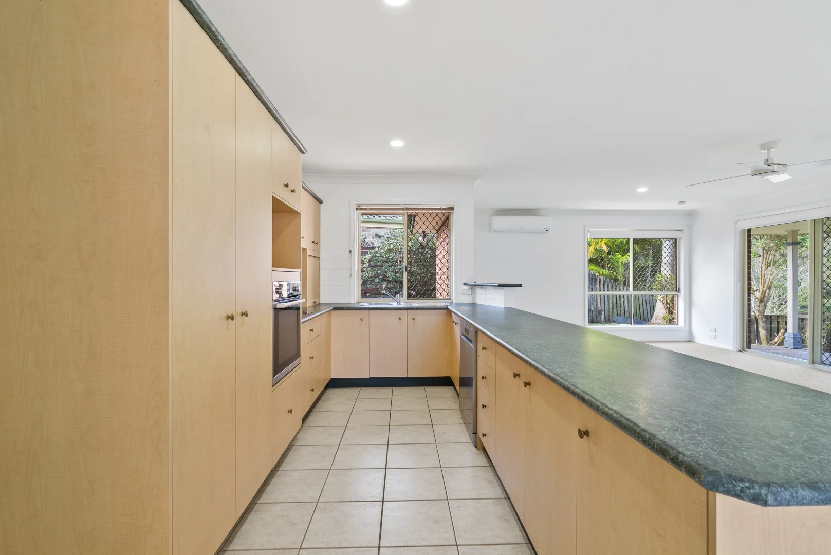Additional image 3 of 54 Ottelia Drive, Elanora QLD 4221