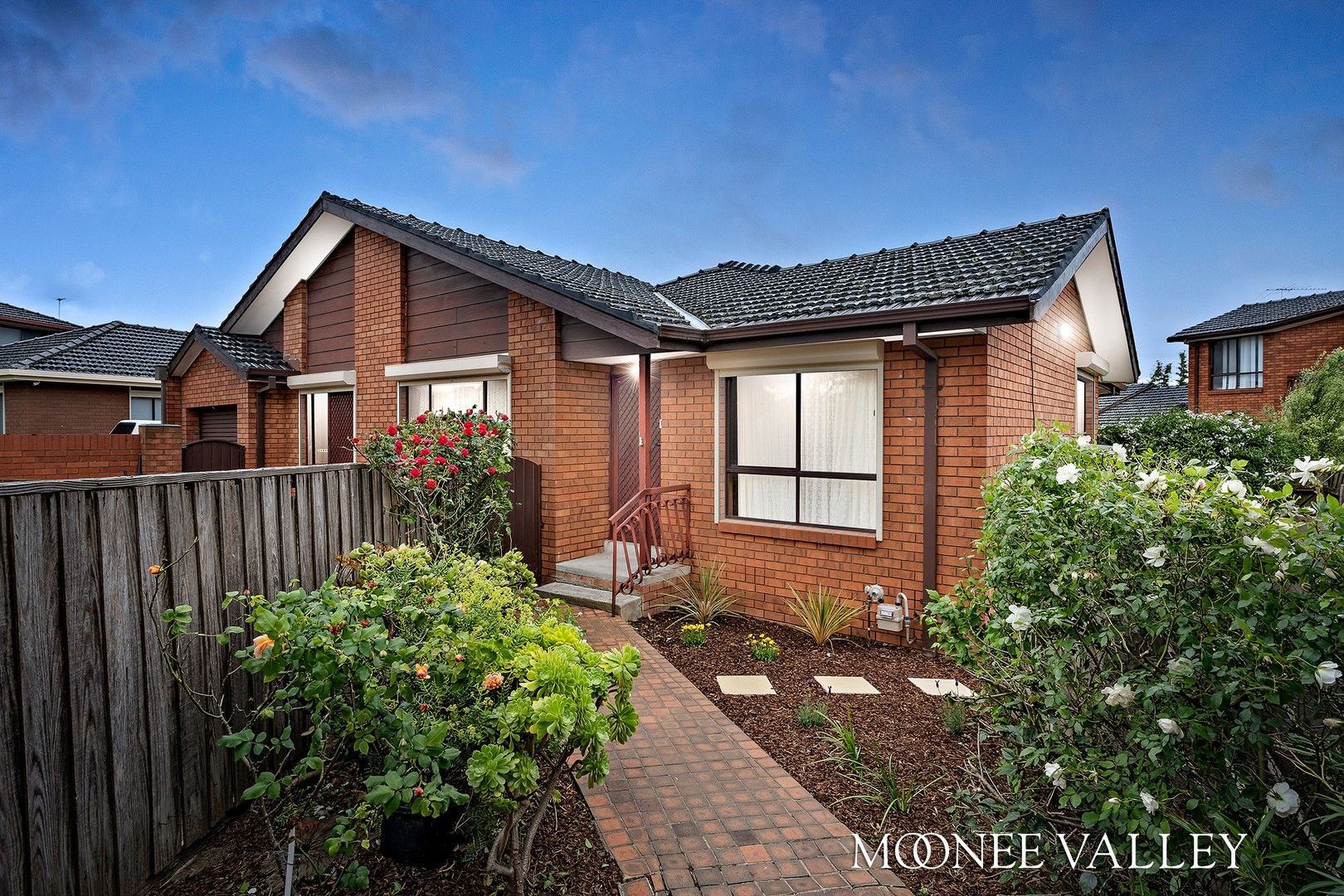 1/2-4 Carmyle Court, Avondale Heights VIC 3034, Image 0