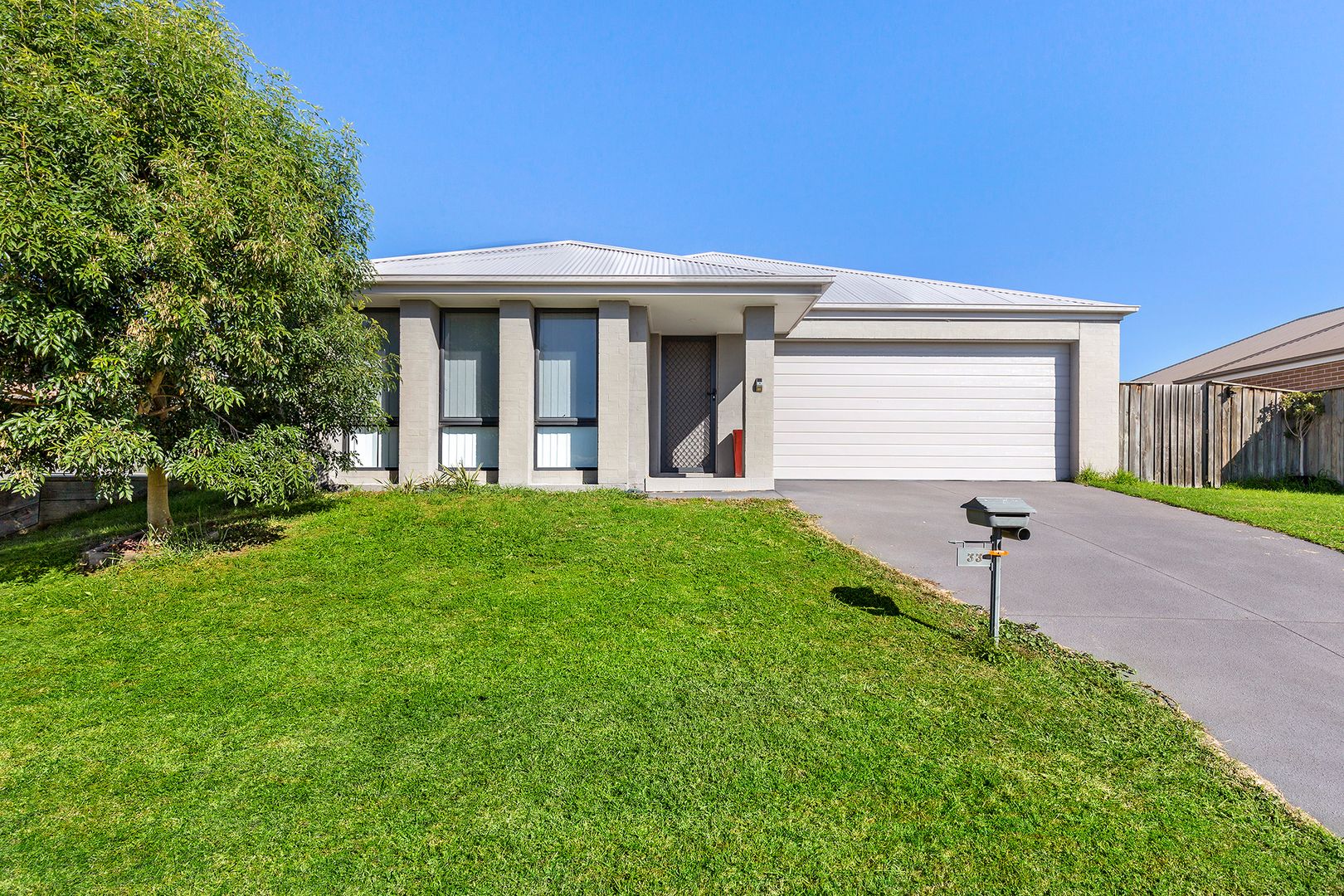 33 Grasshawk Drive, Chisholm Property History & Address Research Domain
