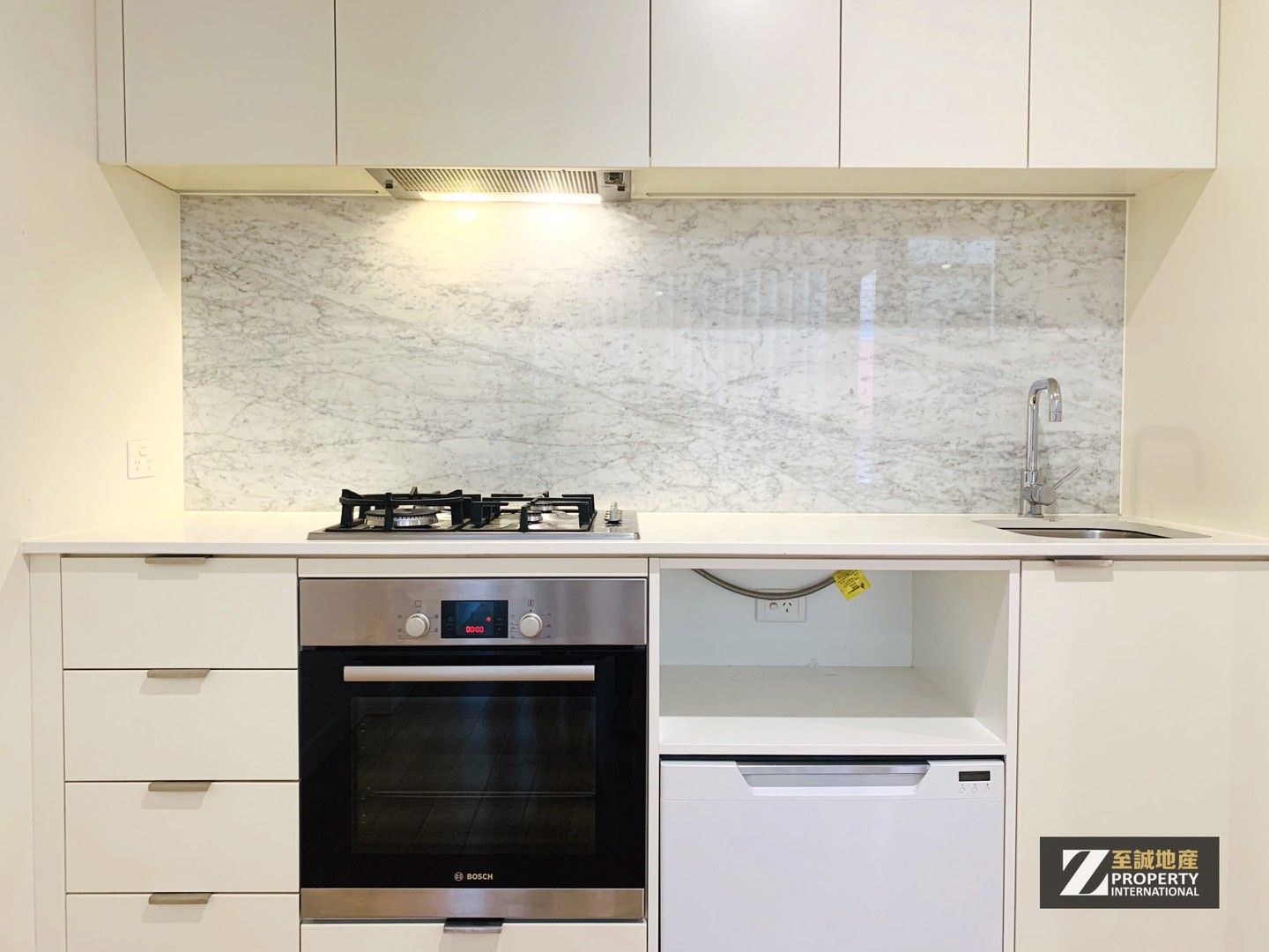 1 bedrooms Apartment / Unit / Flat in 113/712 Station Street BOX HILL VIC, 3128