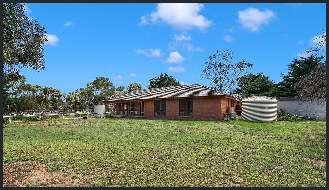 4 bedrooms Acreage / Semi-Rural in 105 Gard Road MOUNT COTTRELL VIC, 3024