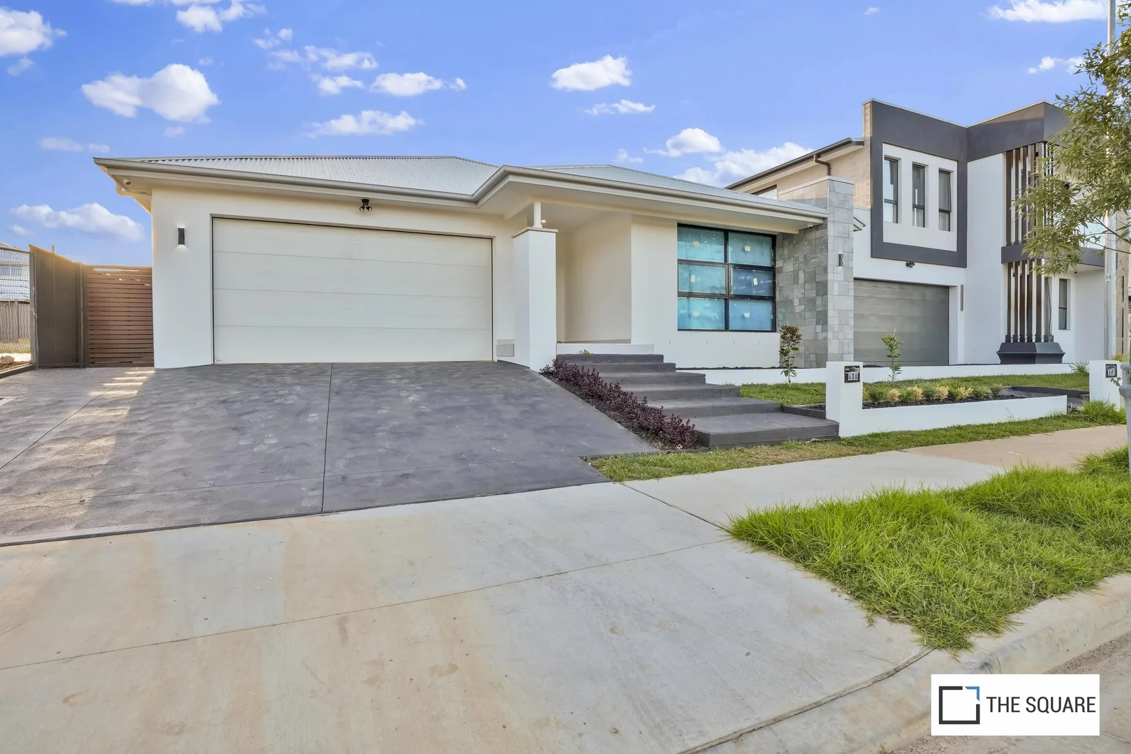 40 Chesterman Loop, Oran Park NSW 2570