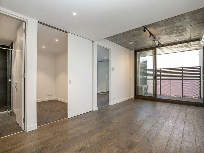 1 bedrooms Apartment / Unit / Flat in 207/88 Carlisle Street ST KILDA VIC, 3182