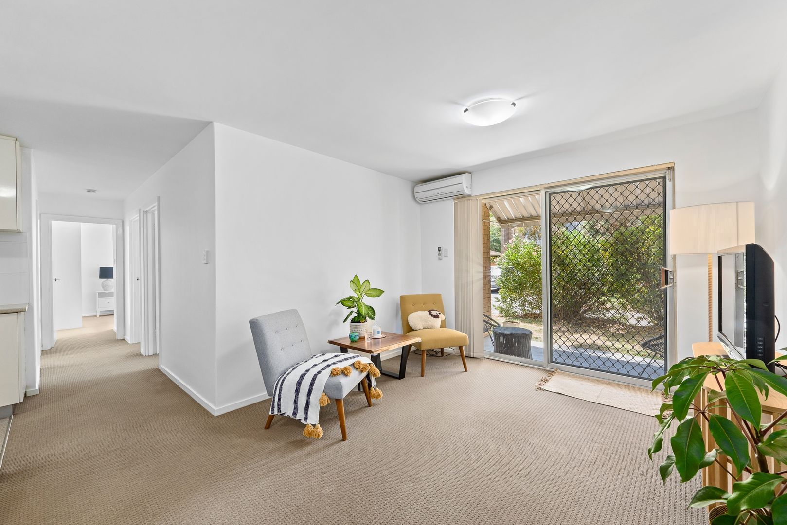10/9 Clydesdale Street, Como WA 6152, Image 2