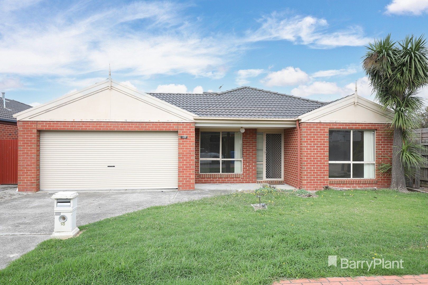 4 bedrooms House in 18 Janna Place BERWICK VIC, 3806