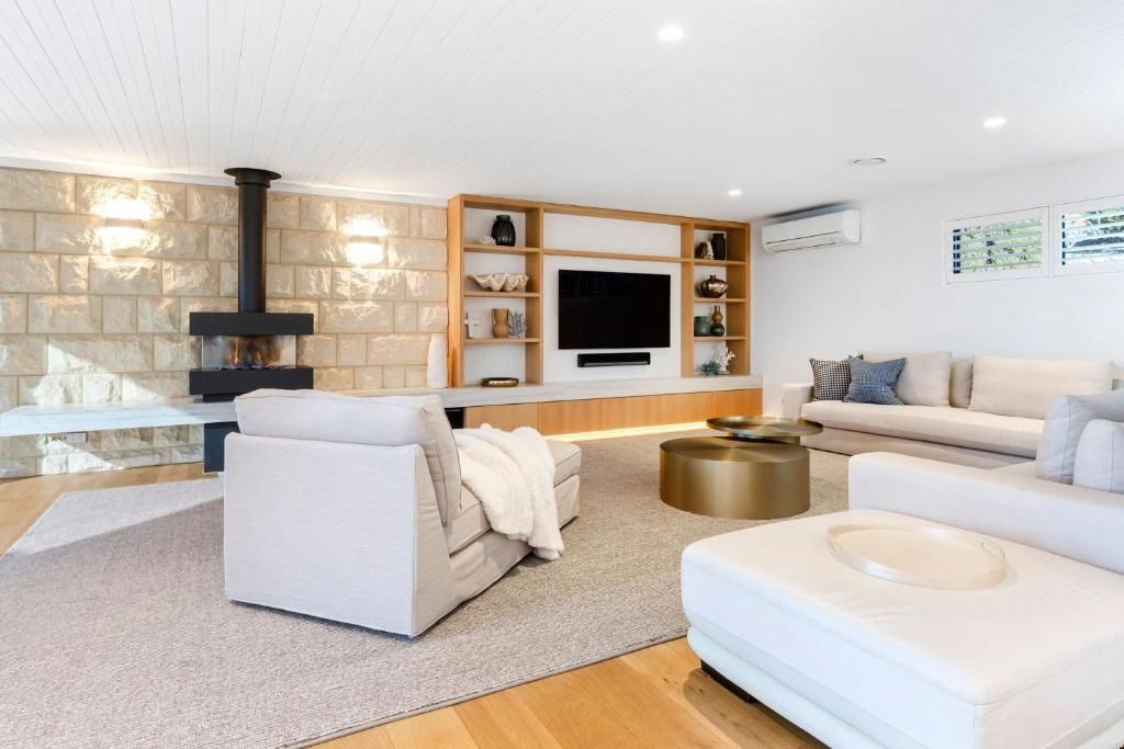 5 bedrooms House in 3796-3798 Point Nepean Road PORTSEA VIC, 3944