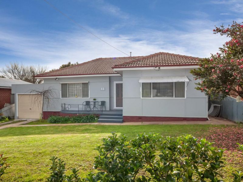 11 Beltana Avenue, Mount Austin NSW 2650, Image 0