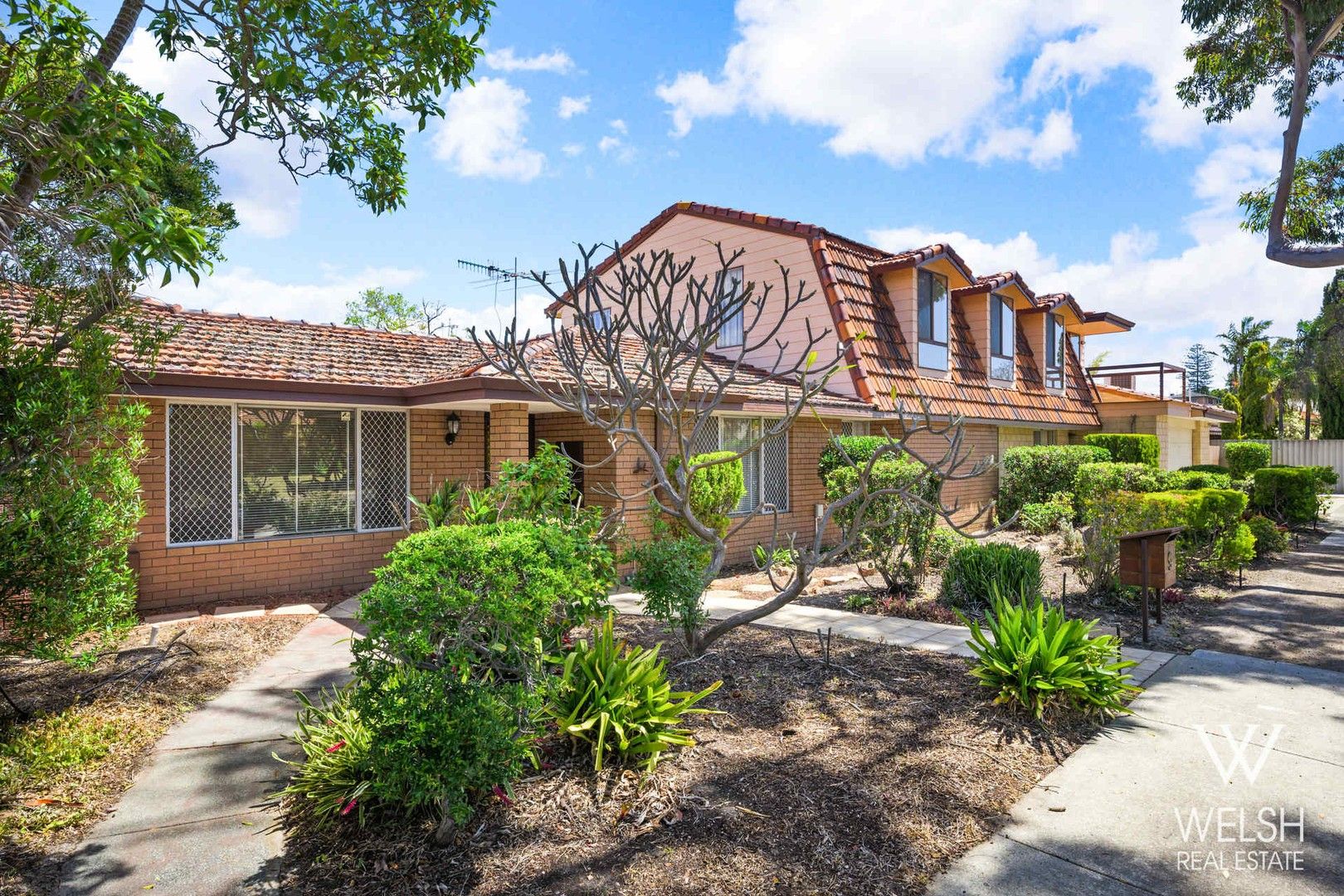 5 bedrooms House in 9 Saleham Street LATHLAIN WA, 6100