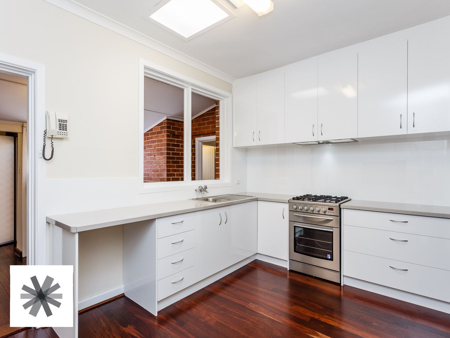 56 Hill View Terrace, St James WA 6102, Image 2