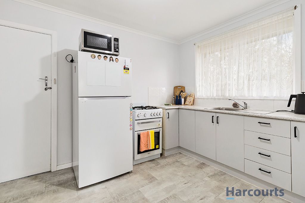 1 bedrooms Apartment / Unit / Flat in 1/106 Leith Street REDAN VIC, 3350