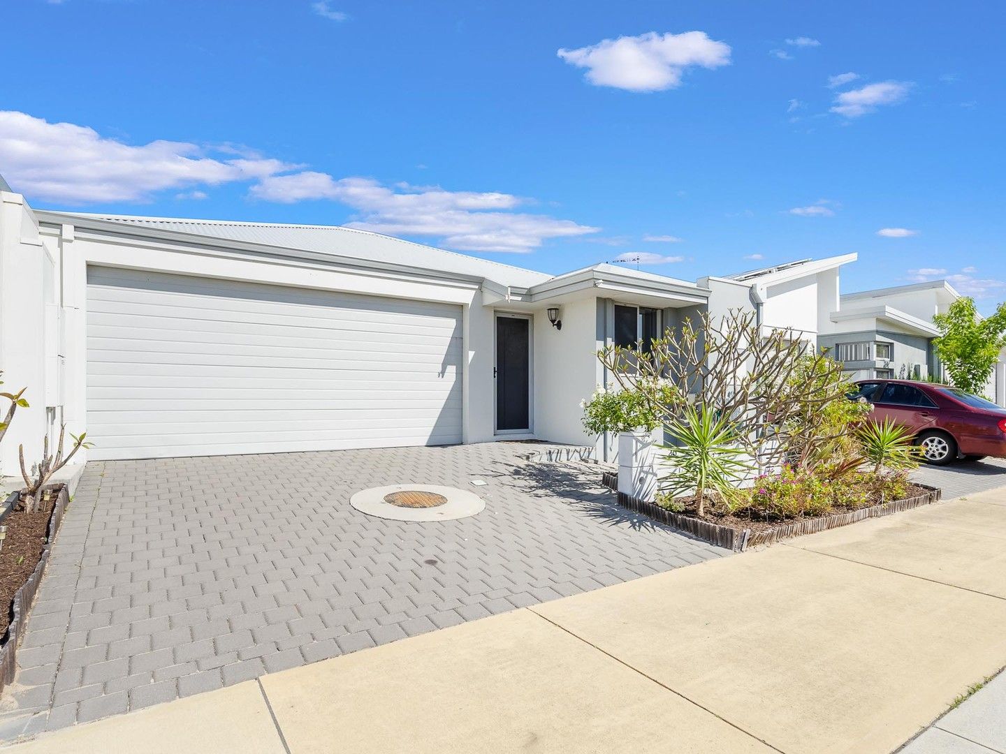 3 bedrooms House in 26 Lakey Street SOUTHERN RIVER WA, 6110
