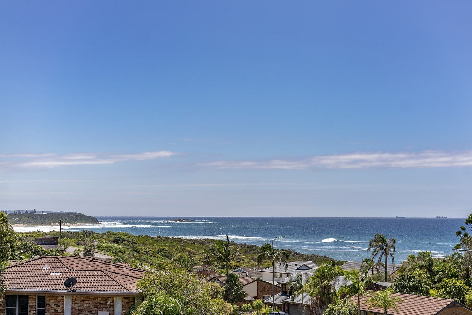 24 Sapphire Close, Caves Beach NSW 2281, Image 0