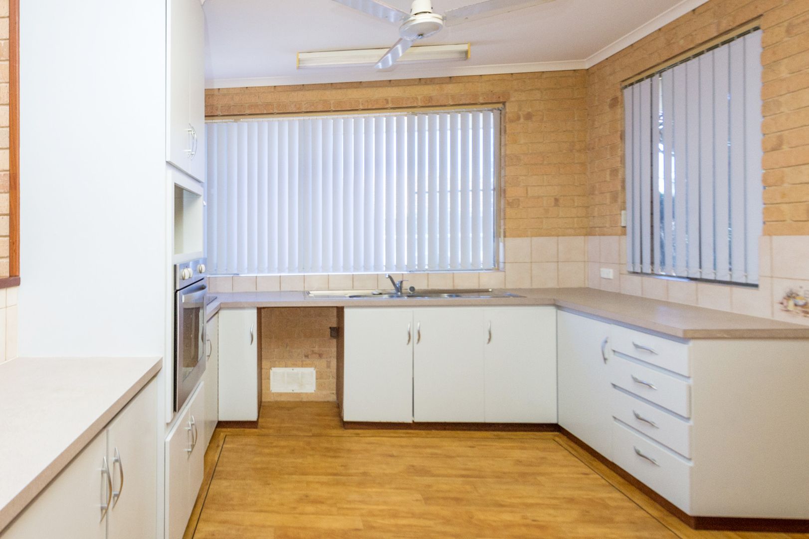 10 Drenthe Place, Mahomets Flats WA 6530, Image 2