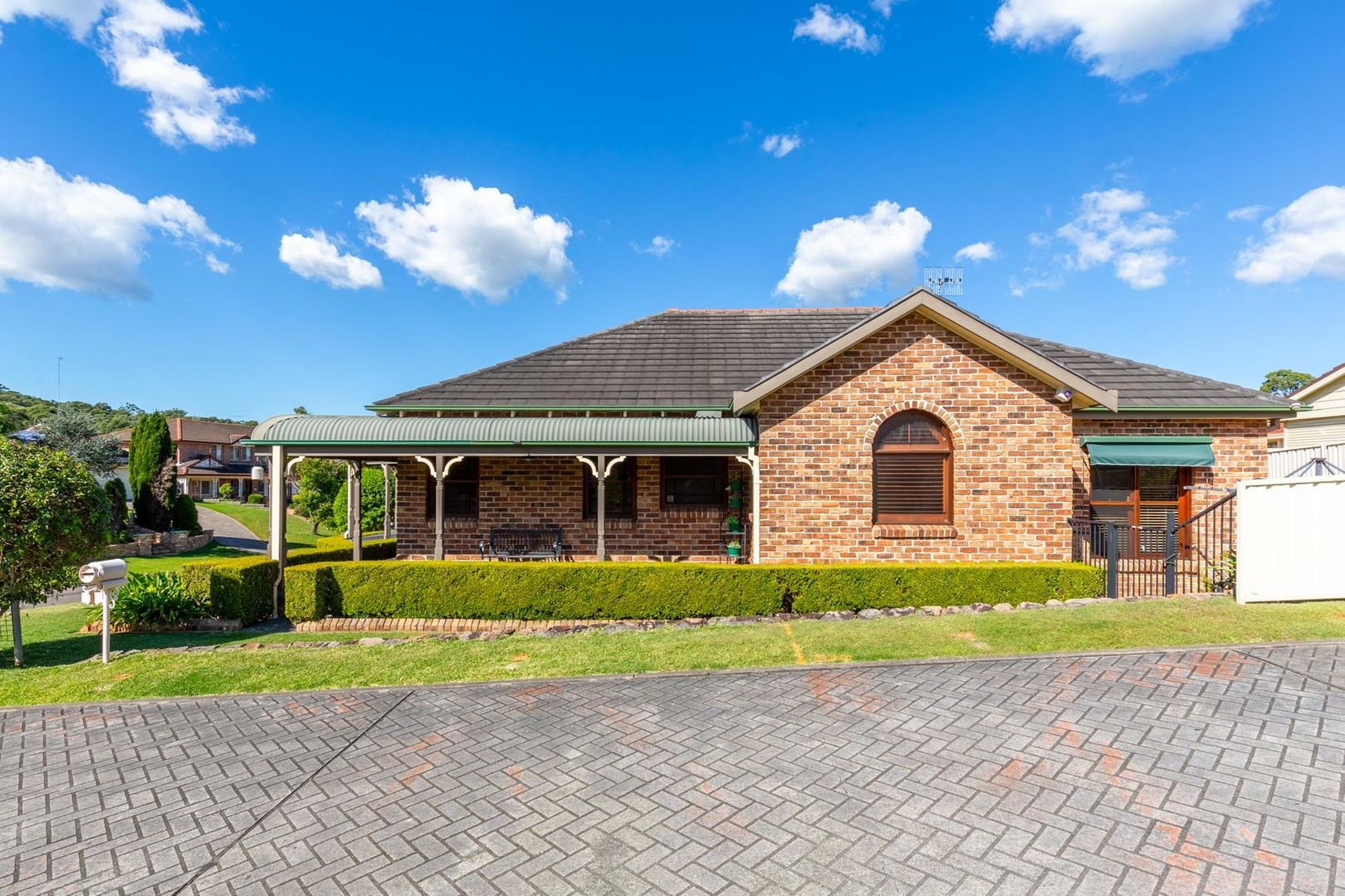 1 Staveley Court, Lakelands NSW 2282, Image 2