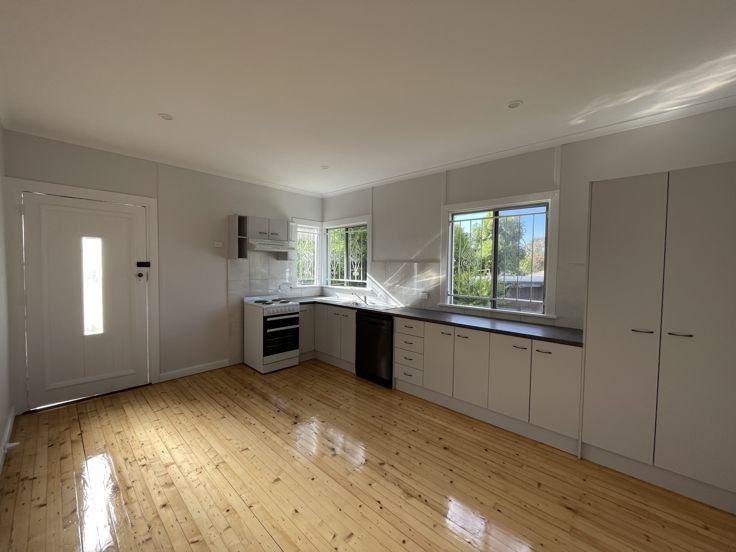 3 bedrooms House in 27 Northcott Street ARMIDALE NSW, 2350