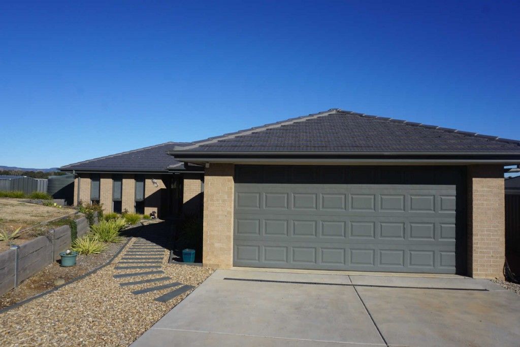 10 Donoghue Place, Bungendore NSW 2621, Image 1