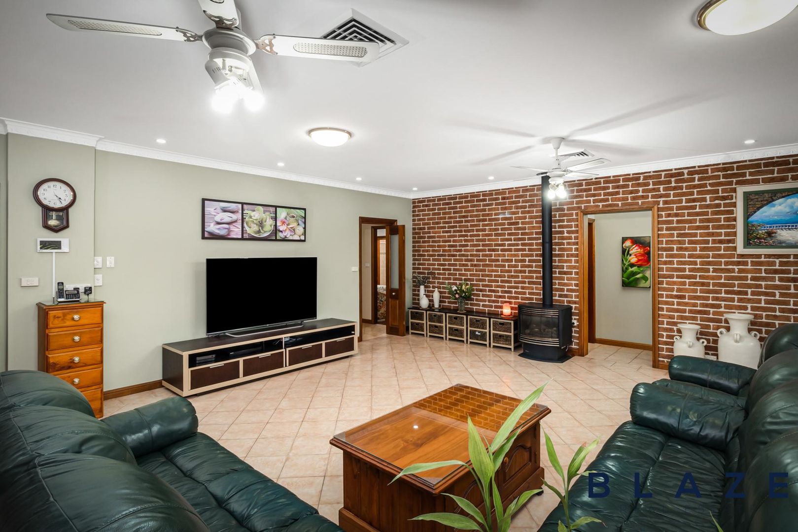 8 Kirkton Place, Edensor Park NSW 2176, Image 2