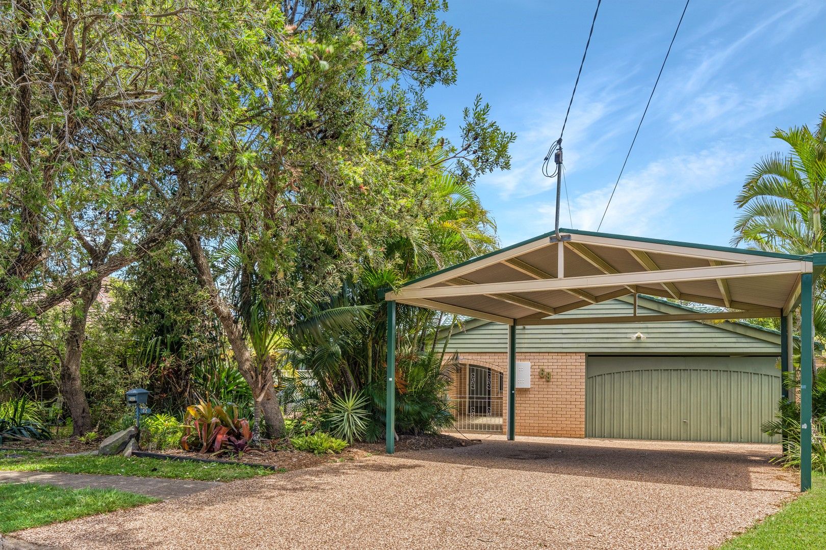 4 bedrooms House in 69 Regent Street WYNNUM WEST QLD, 4178