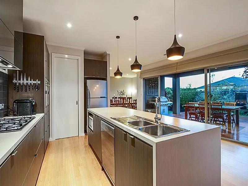 Sophisticated Contemporary Living in Alamanda Estate - Widok 4