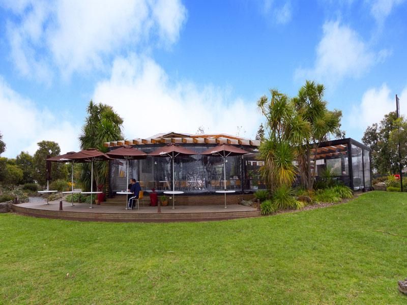 1 Lake King Circle, WATERWAYS VIC 3195, Image 2