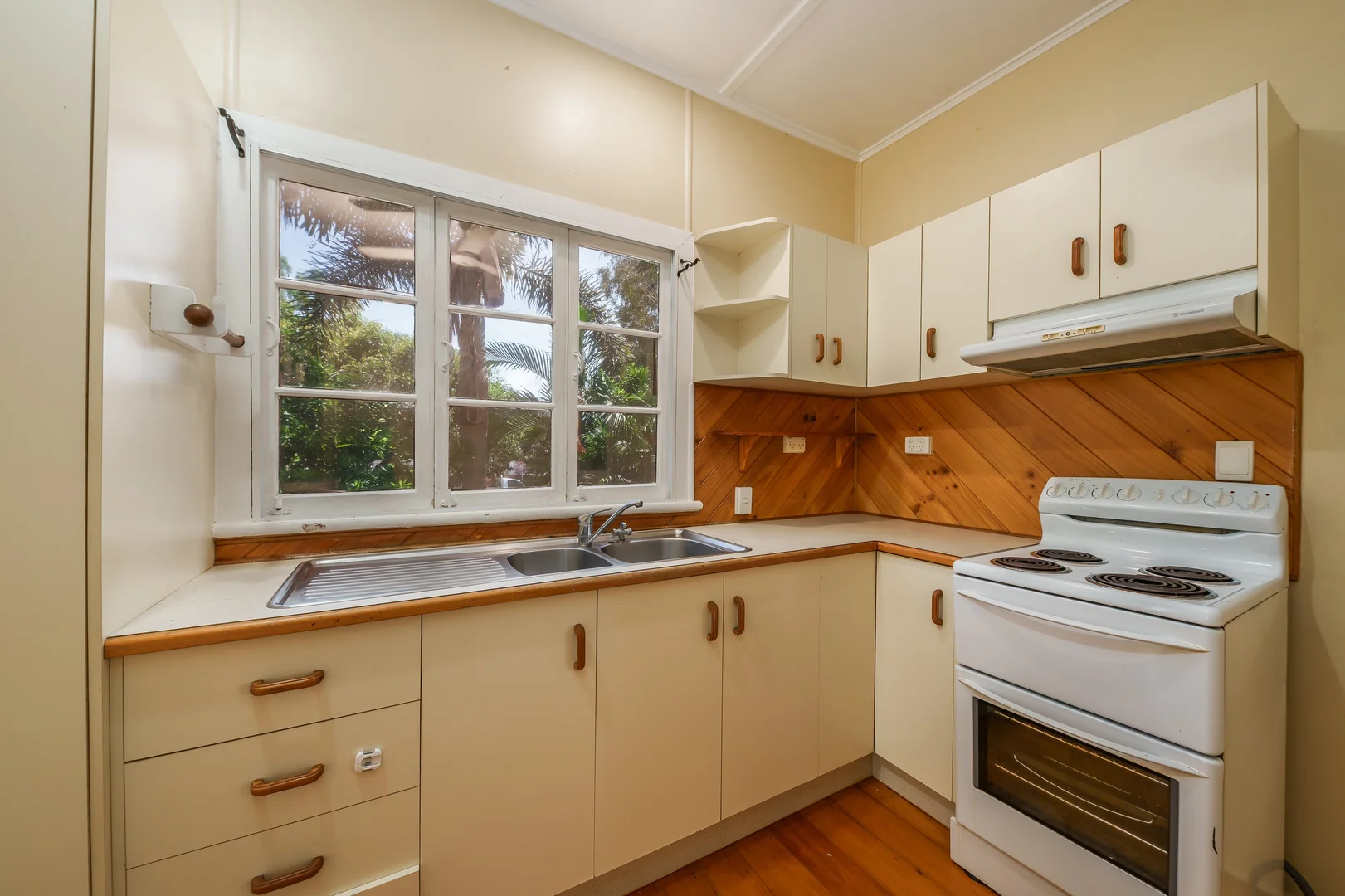 Additional image 4 of 27 Crowder St, Garbutt QLD 4814