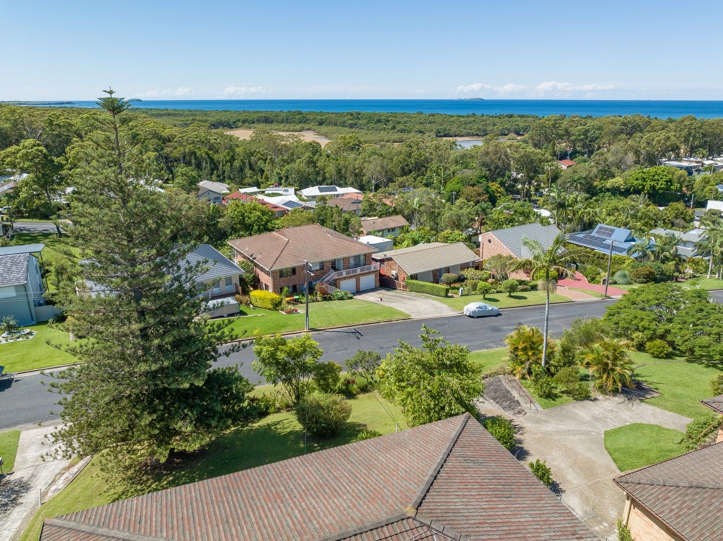 6 Dawn Drive, Moonee Beach NSW 2450, Image 2