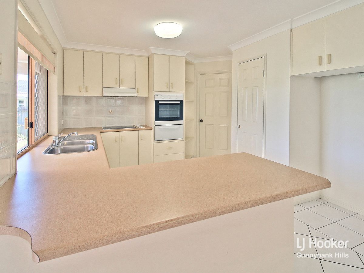 111 Golden Rain Place, Stretton QLD 4116, Image 2