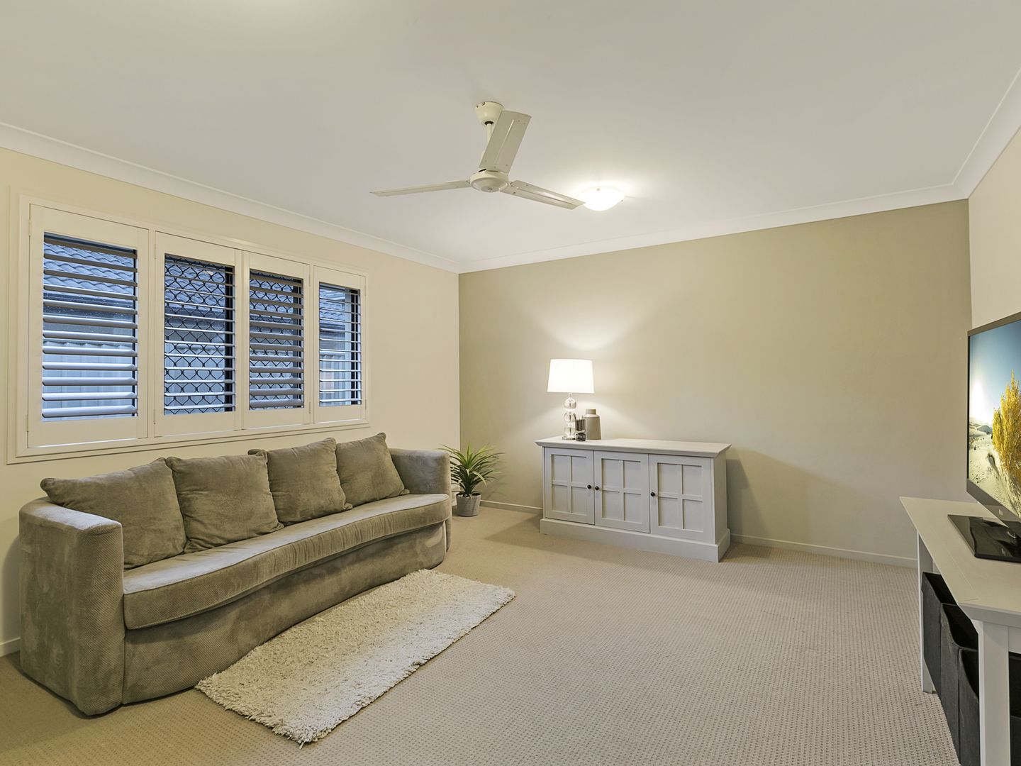 113 Ropley Road, Wynnum West QLD 4178, Image 2