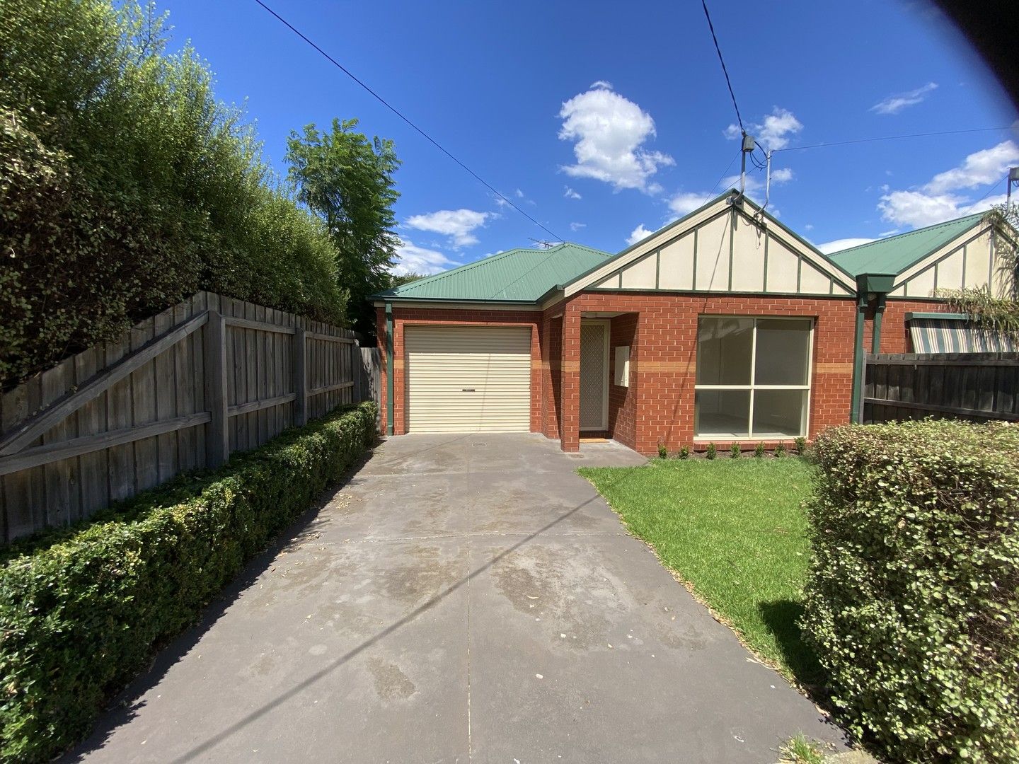 2 bedrooms Apartment / Unit / Flat in 2/32 Myrtle Grove NORTH SHORE VIC, 3214