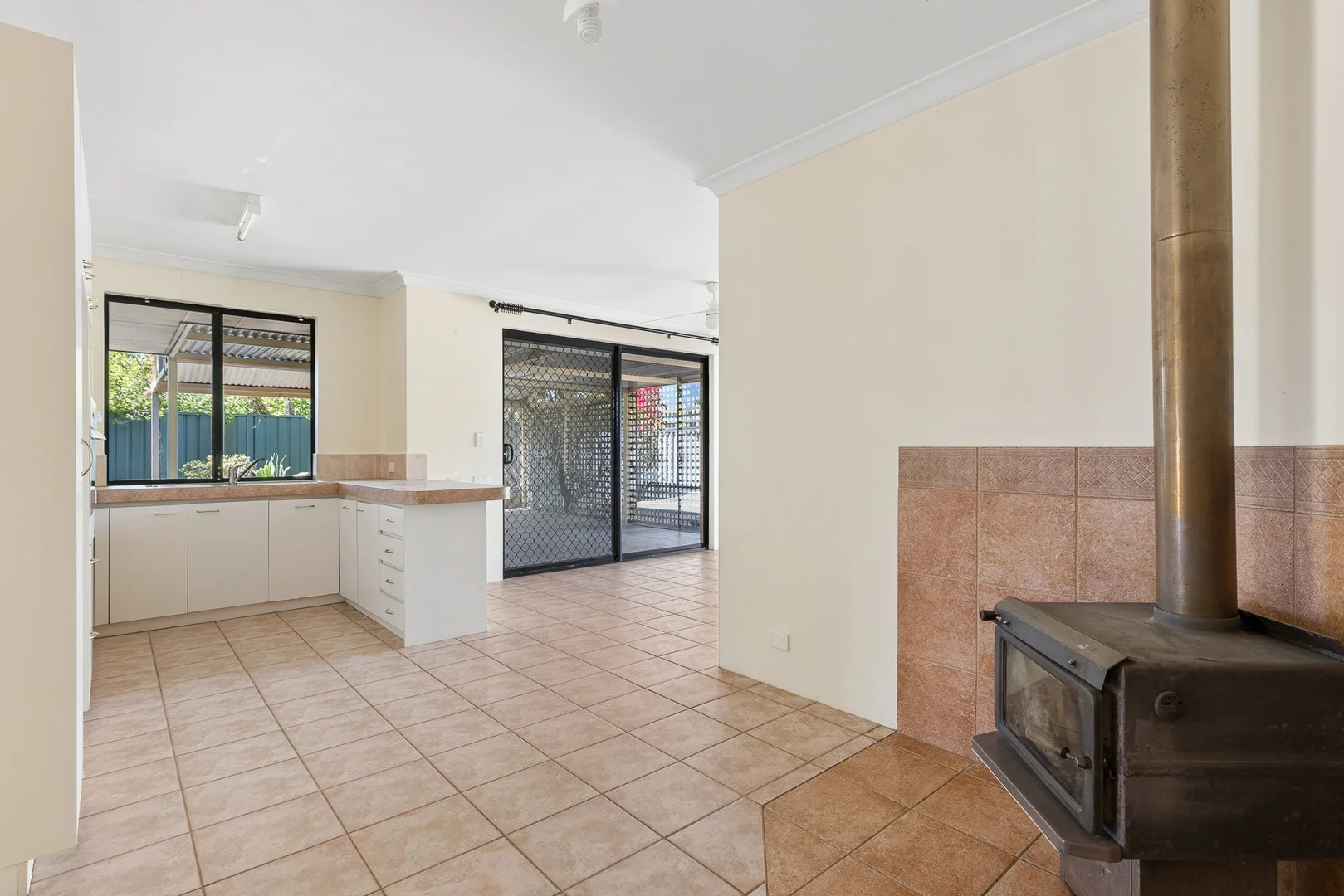 Additional image 10 of 19 Manya Close, Greenfields WA 6210