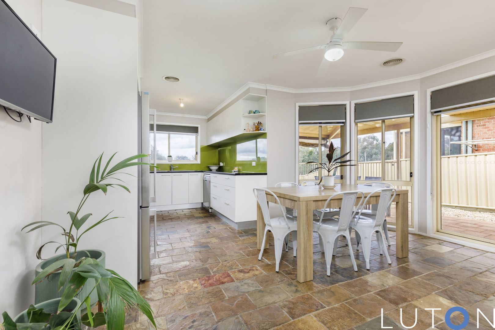 58 Hugh Mckay Crescent, Dunlop ACT 2615, Image 2