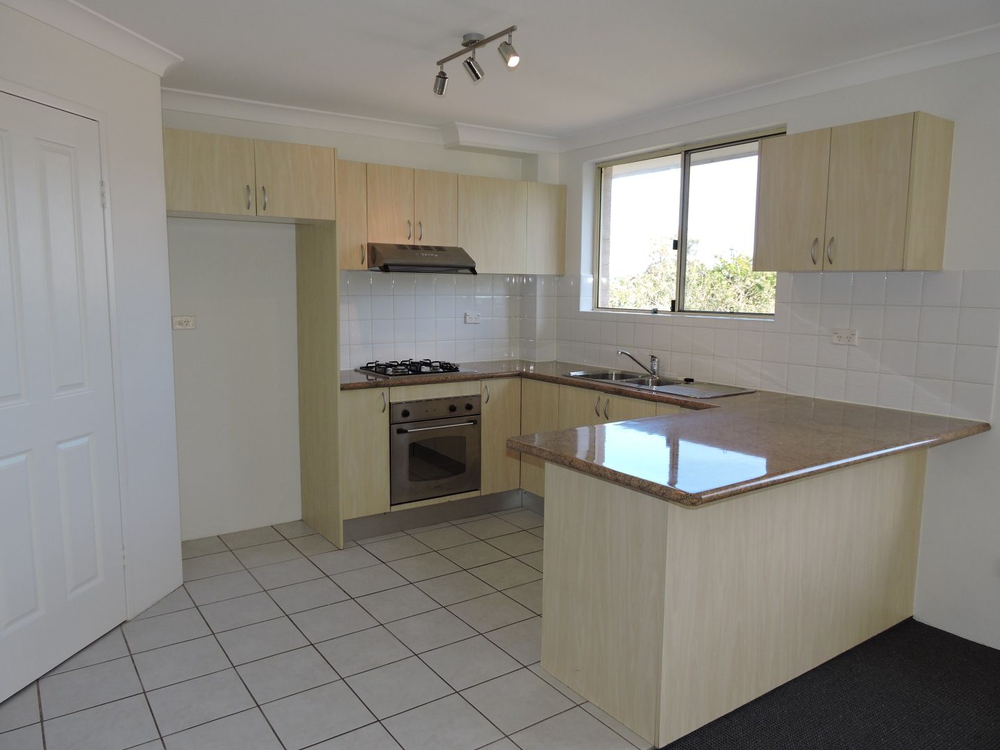 24/35 Central Coast Highway, West Gosford NSW 2250, Image 1