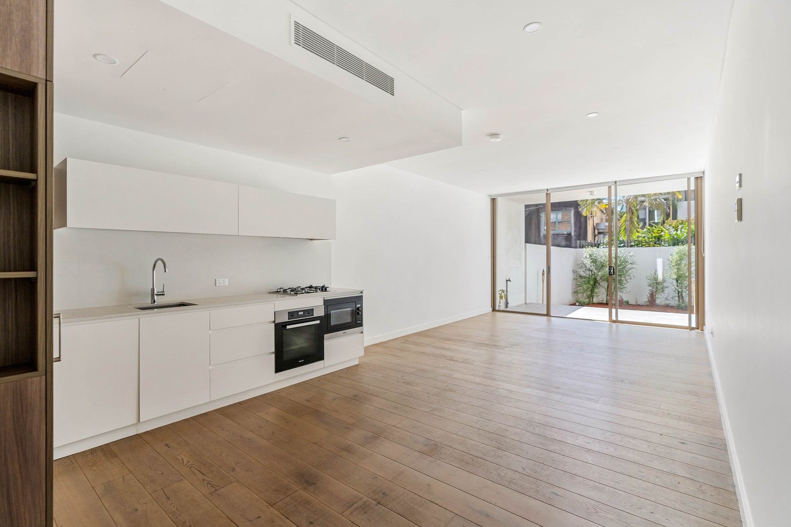 2 bedrooms Apartment / Unit / Flat in G2/713 Elizabeth Street WATERLOO NSW, 2017