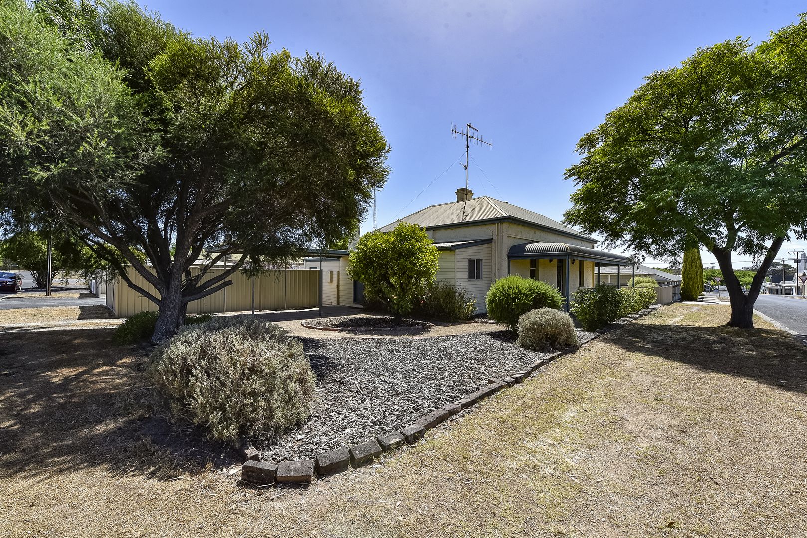 21 Crocker Street, Bordertown SA 5268, Image 1