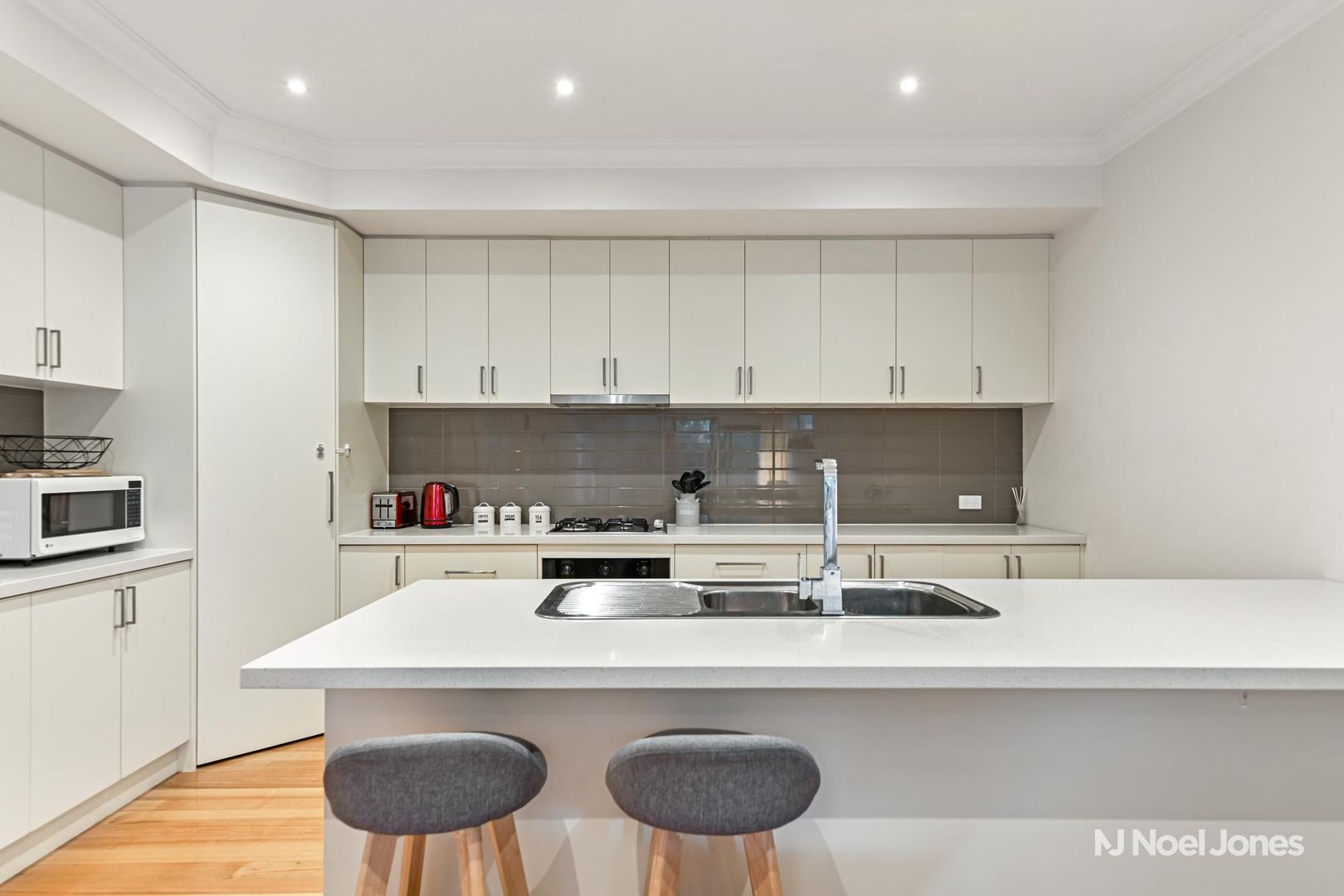 1/22 Warnes Road, Mitcham VIC 3132, Image 2