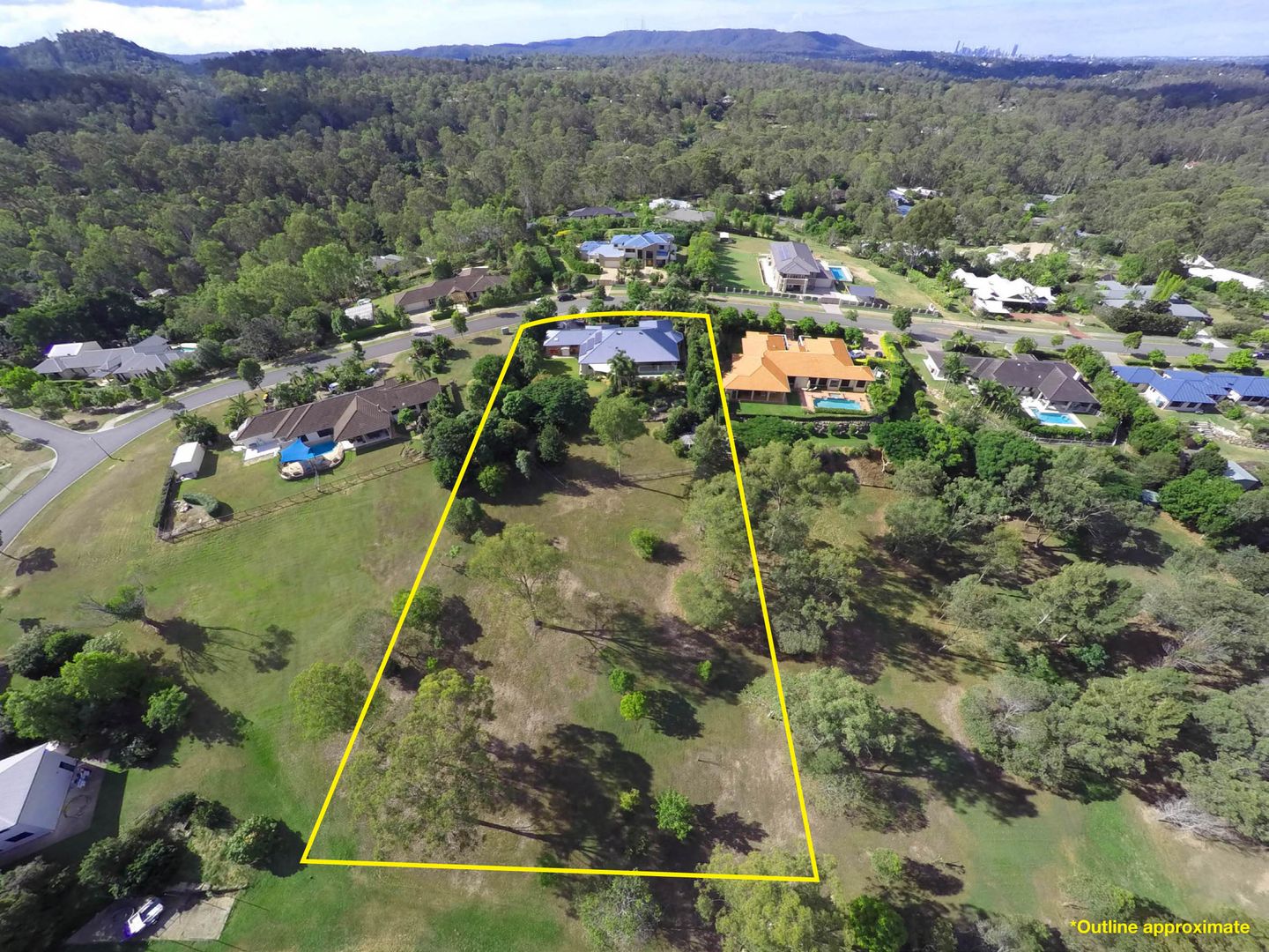 175 Brimblecombe Circuit, Pullenvale QLD 4069, Image 2