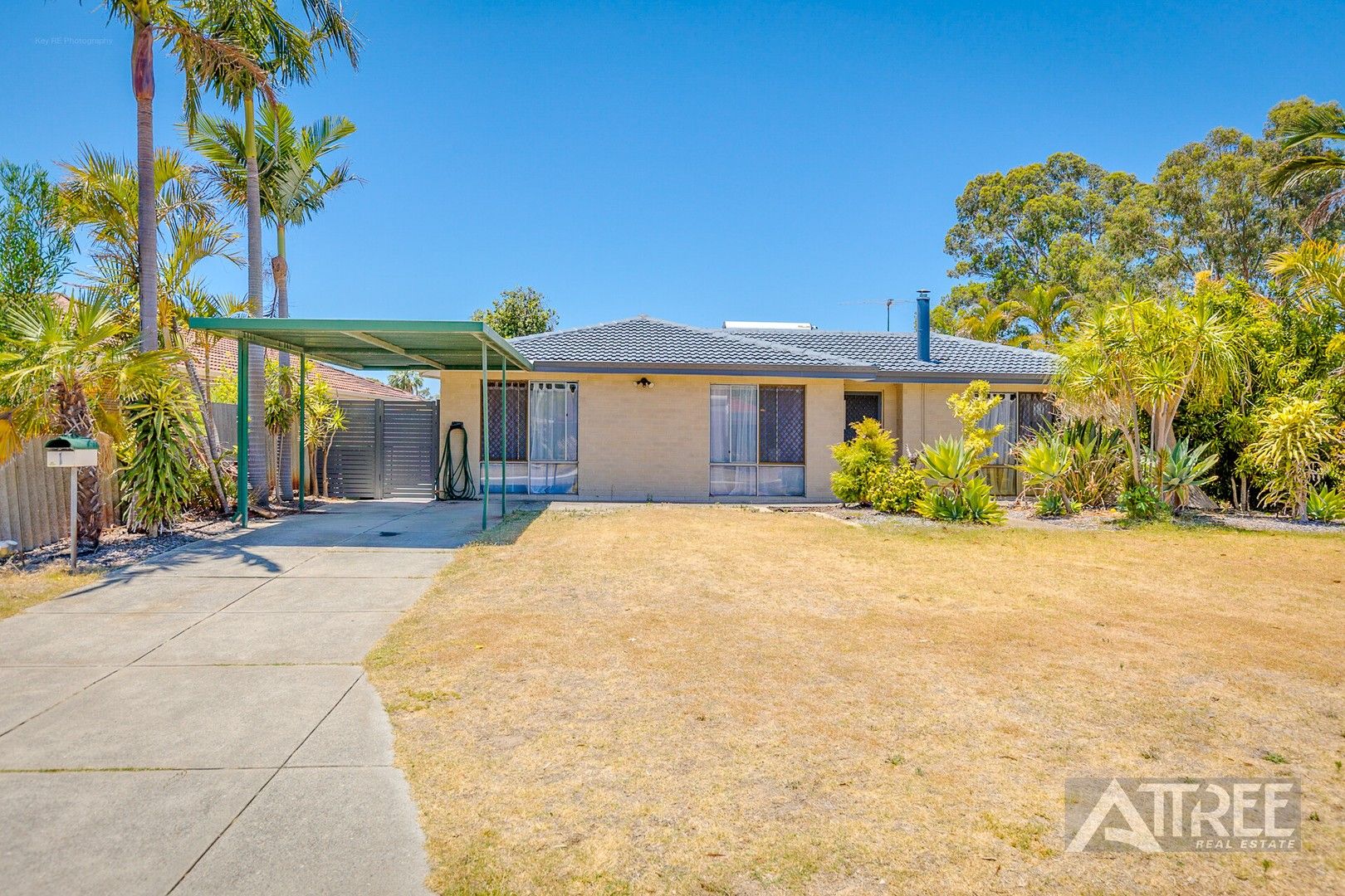 3 bedrooms House in 1 Oakajee Court GOSNELLS WA, 6110