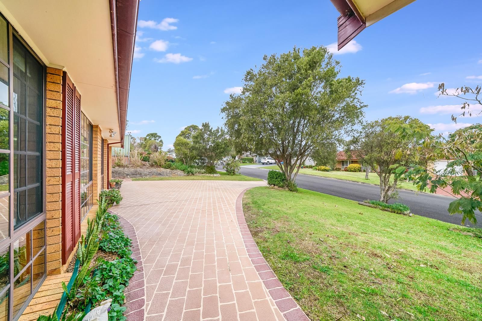 11 Chaseling Place, The Oaks NSW 2570, Image 2