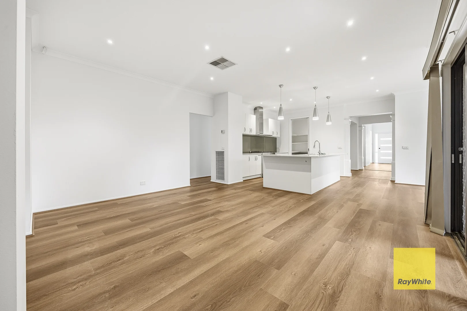 Additional image 14 of 258 Sanctuary Lakes North Boulevard, Point Cook VIC 3030