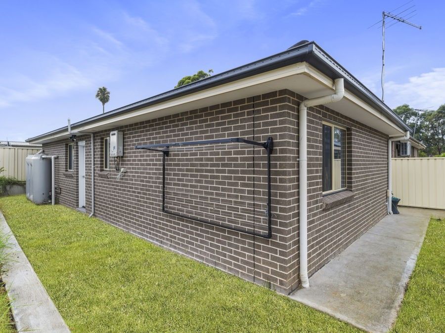 19 Morna Street, Greenfield Park NSW 2176, Image 1