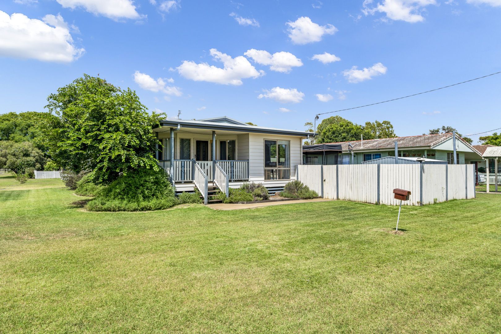 6 Milligan Street, Oakey QLD 4401, Image 1