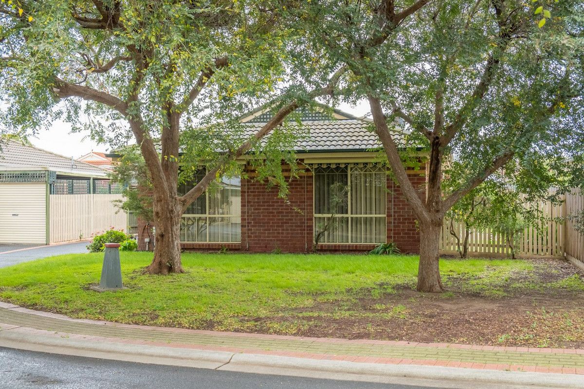 2/17 Pilmer Street, Bacchus Marsh VIC 3340, Image 1