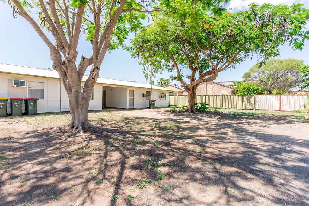 24 Esmond Street, Emerald QLD 4720, Image 2