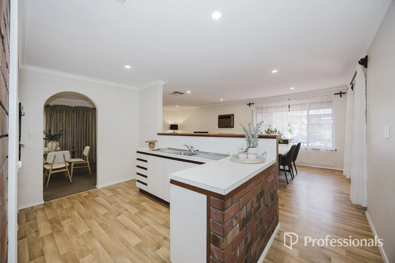 Additional image 12 of 45 Marangaroo Drive, Marangaroo WA 6064