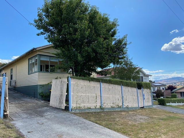 3 bedrooms House in 3 Barnett Avenue NEW NORFOLK TAS, 7140